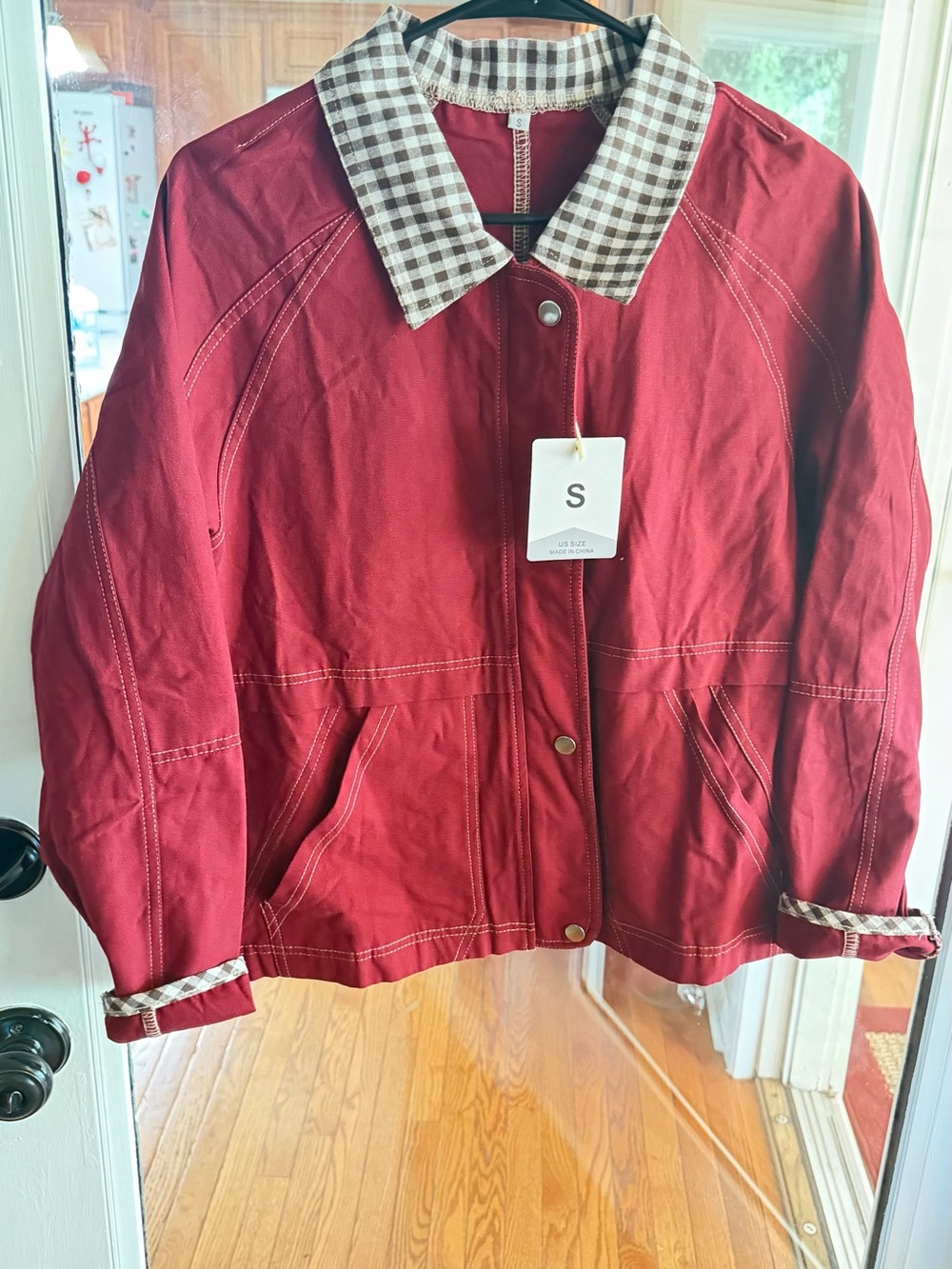 NWT Cropped Barn Jacket With Gingham Plaid Trim. Burgundy/Maroon. Size Small - Picture 4 of 12